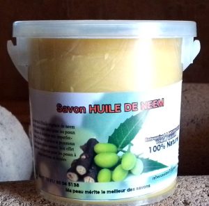 Savon à base d'huile de neem