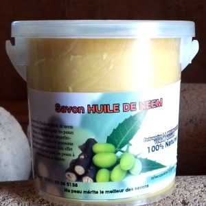 Savon à base d'huile de neem